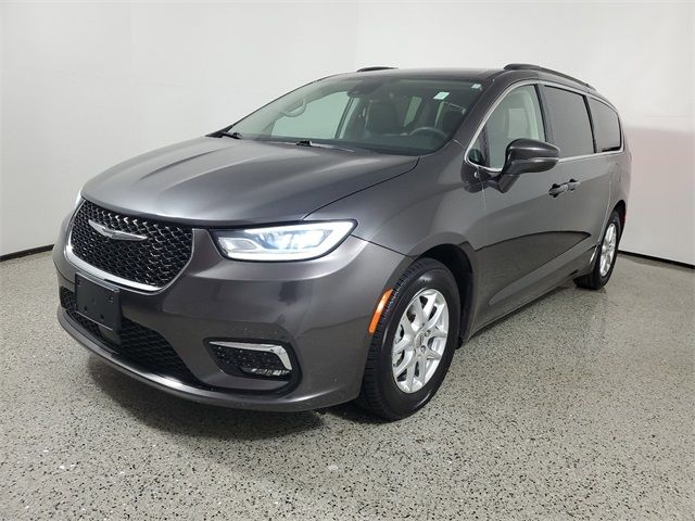 2022 Chrysler Pacifica Touring-L