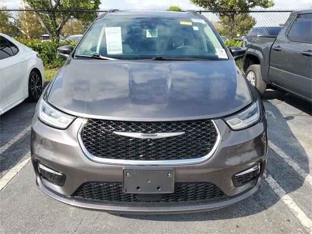 2022 Chrysler Pacifica Touring-L