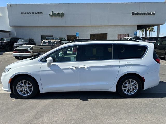 2022 Chrysler Pacifica Touring-L