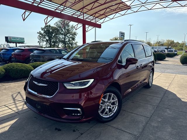 2022 Chrysler Pacifica Touring-L