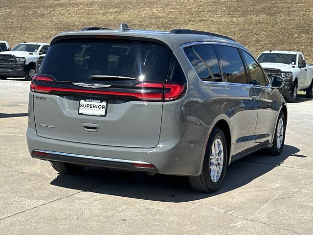 2022 Chrysler Pacifica Touring-L