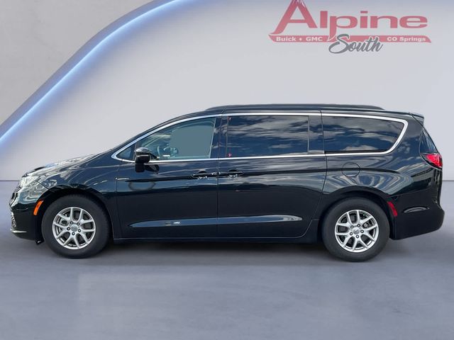 2022 Chrysler Pacifica Touring-L