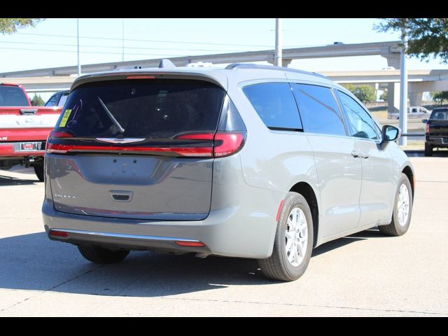 2022 Chrysler Pacifica Touring-L