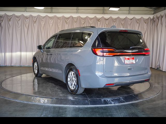 2022 Chrysler Pacifica Touring-L