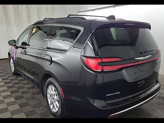 2022 Chrysler Pacifica Touring-L