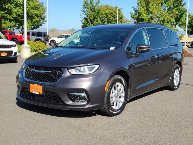 2022 Chrysler Pacifica Touring-L