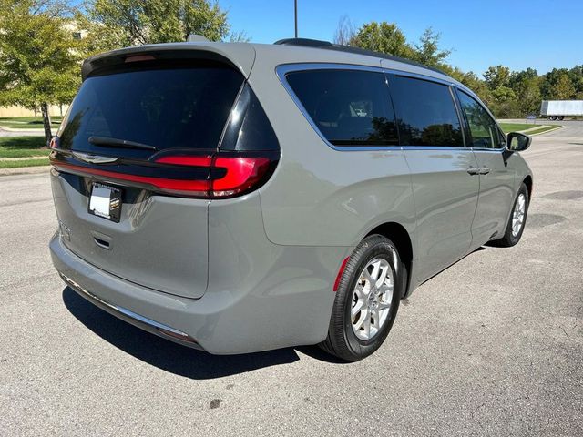 2022 Chrysler Pacifica Touring-L