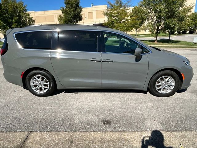 2022 Chrysler Pacifica Touring-L