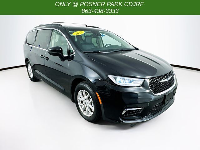 2022 Chrysler Pacifica Touring-L