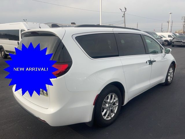 2022 Chrysler Pacifica Touring-L