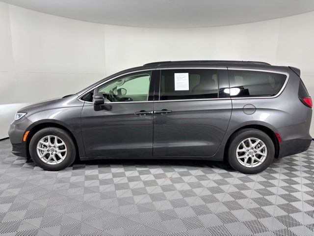 2022 Chrysler Pacifica Touring-L