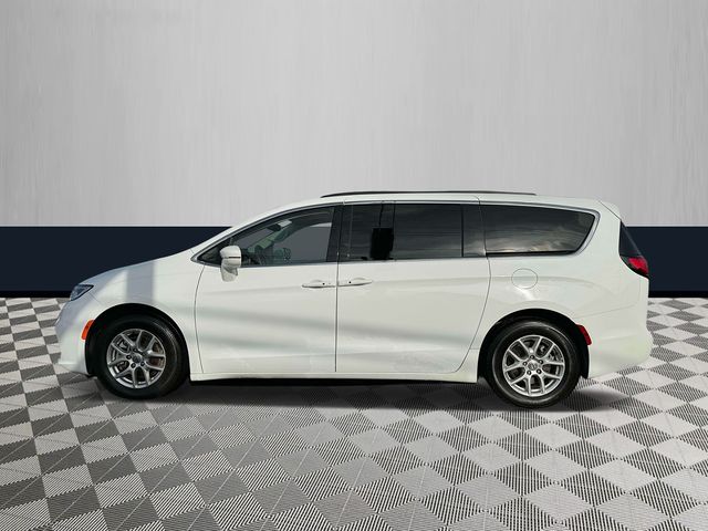 2022 Chrysler Pacifica Touring-L