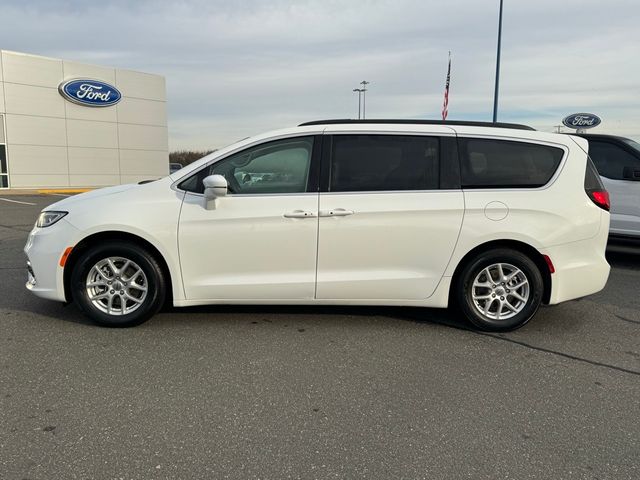 2022 Chrysler Pacifica Touring-L