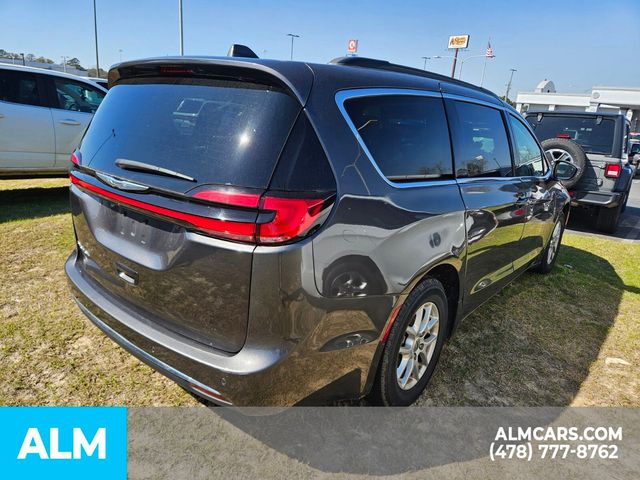 2022 Chrysler Pacifica Touring-L