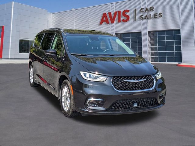 2022 Chrysler Pacifica Touring-L