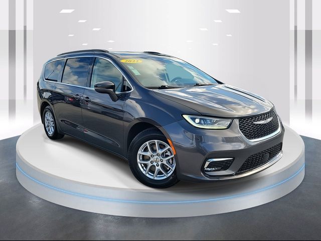 2022 Chrysler Pacifica Touring-L