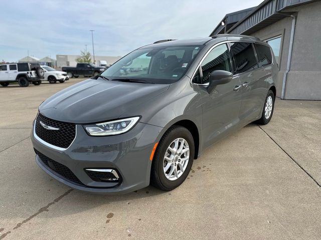 2022 Chrysler Pacifica Touring-L