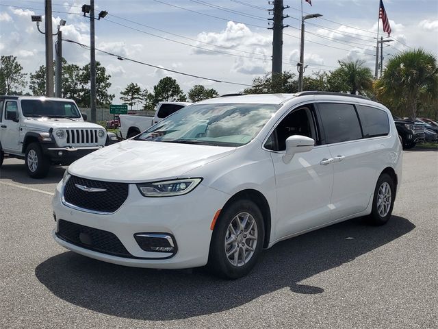 2022 Chrysler Pacifica Touring-L