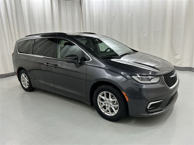 2022 Chrysler Pacifica Touring-L