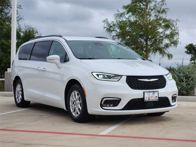 2022 Chrysler Pacifica Touring-L