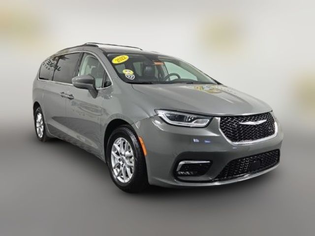 2022 Chrysler Pacifica Touring-L