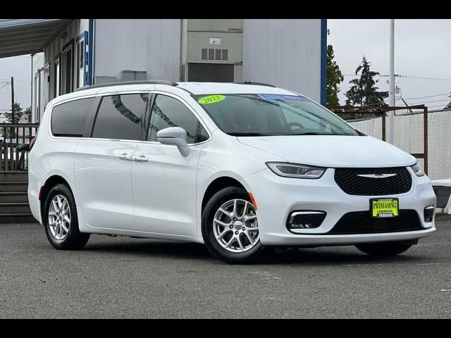 2022 Chrysler Pacifica Touring-L