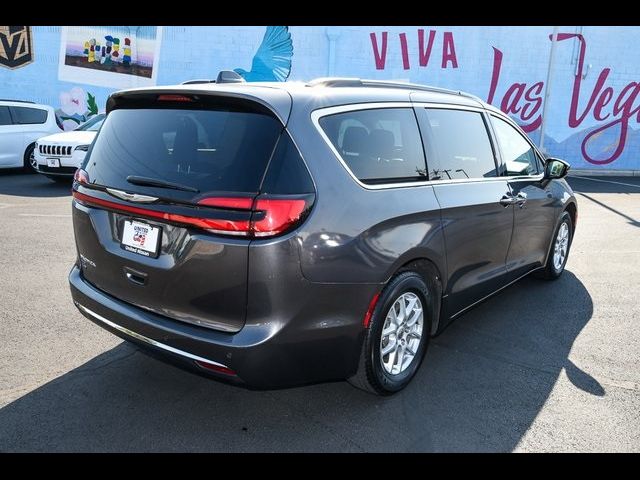 2022 Chrysler Pacifica Touring-L