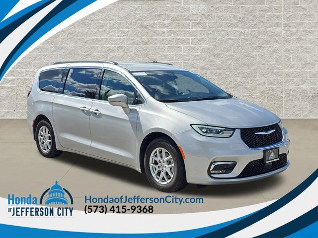 2022 Chrysler Pacifica Touring-L