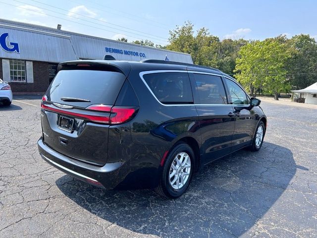 2022 Chrysler Pacifica Touring-L