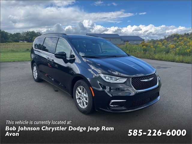 2022 Chrysler Pacifica Touring-L