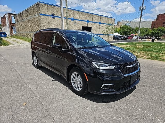 2022 Chrysler Pacifica Touring-L