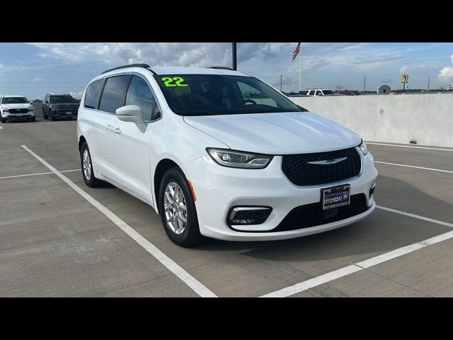 2022 Chrysler Pacifica Touring-L