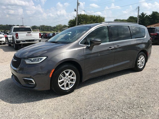 2022 Chrysler Pacifica Touring-L