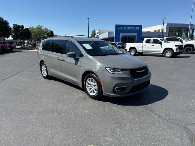 2022 Chrysler Pacifica Touring-L