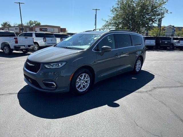 2022 Chrysler Pacifica Touring-L