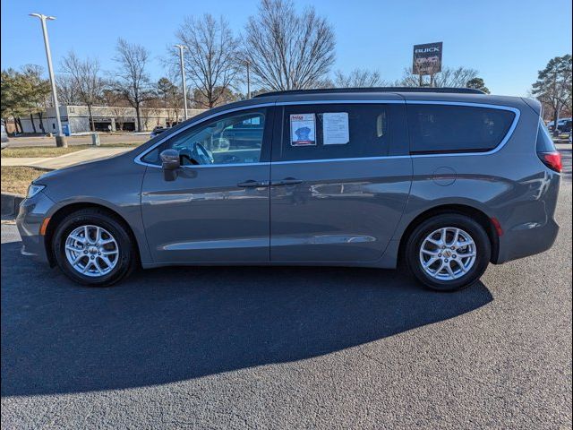 2022 Chrysler Pacifica Touring-L