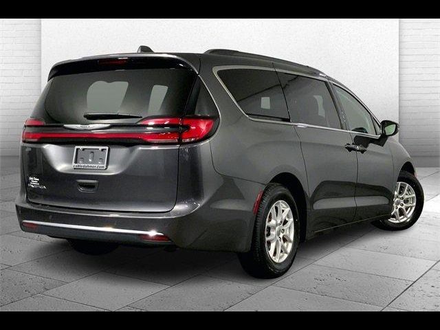 2022 Chrysler Pacifica Touring-L