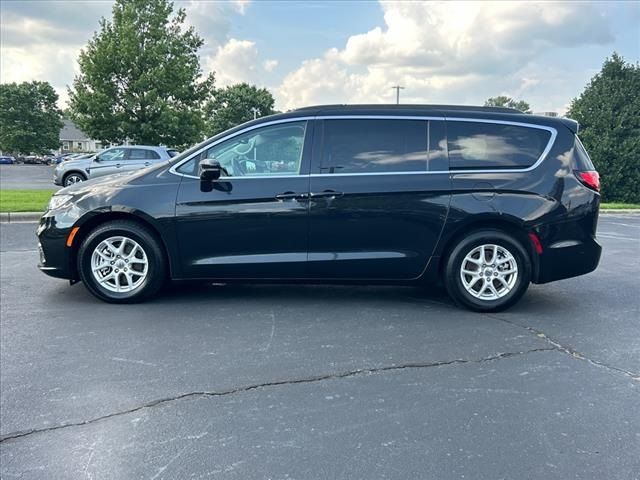 2022 Chrysler Pacifica Touring-L