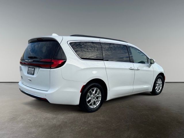 2022 Chrysler Pacifica Touring-L