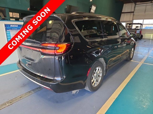 2022 Chrysler Pacifica Touring-L