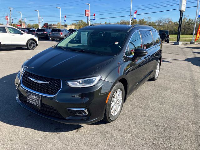 2022 Chrysler Pacifica Touring-L