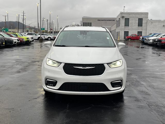 2022 Chrysler Pacifica Touring-L