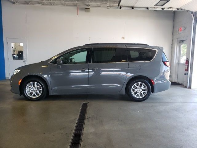 2022 Chrysler Pacifica Touring-L