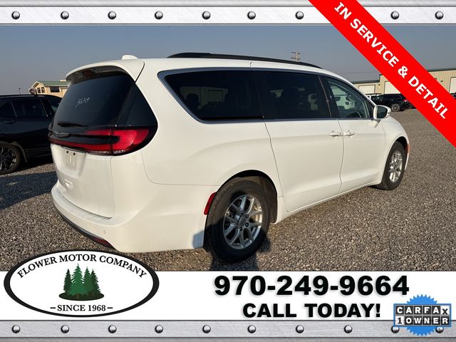 2022 Chrysler Pacifica Touring-L