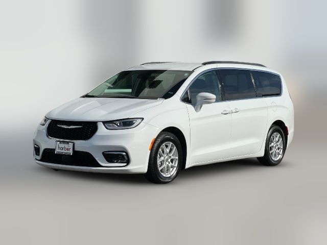 2022 Chrysler Pacifica Touring-L