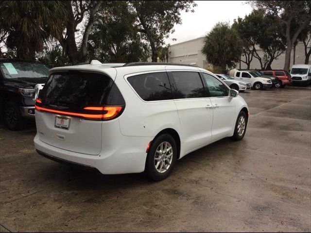 2022 Chrysler Pacifica Touring-L