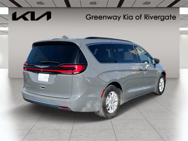 2022 Chrysler Pacifica Touring-L