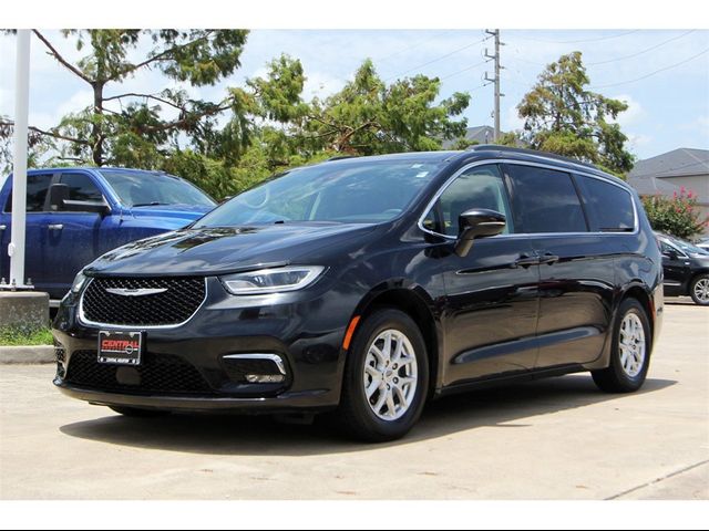 2022 Chrysler Pacifica Touring-L