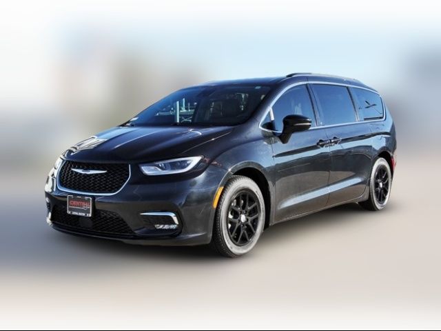 2022 Chrysler Pacifica Touring-L