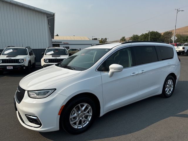 2022 Chrysler Pacifica Touring-L